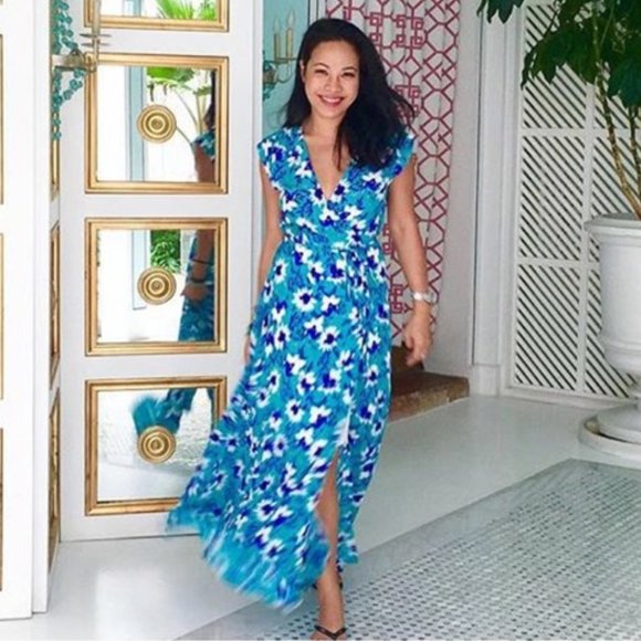 Yumi Kim NWT Swept Away Silk Maxi Dress in Perfect Day Bouquet size Medium - Picture 1 of 8